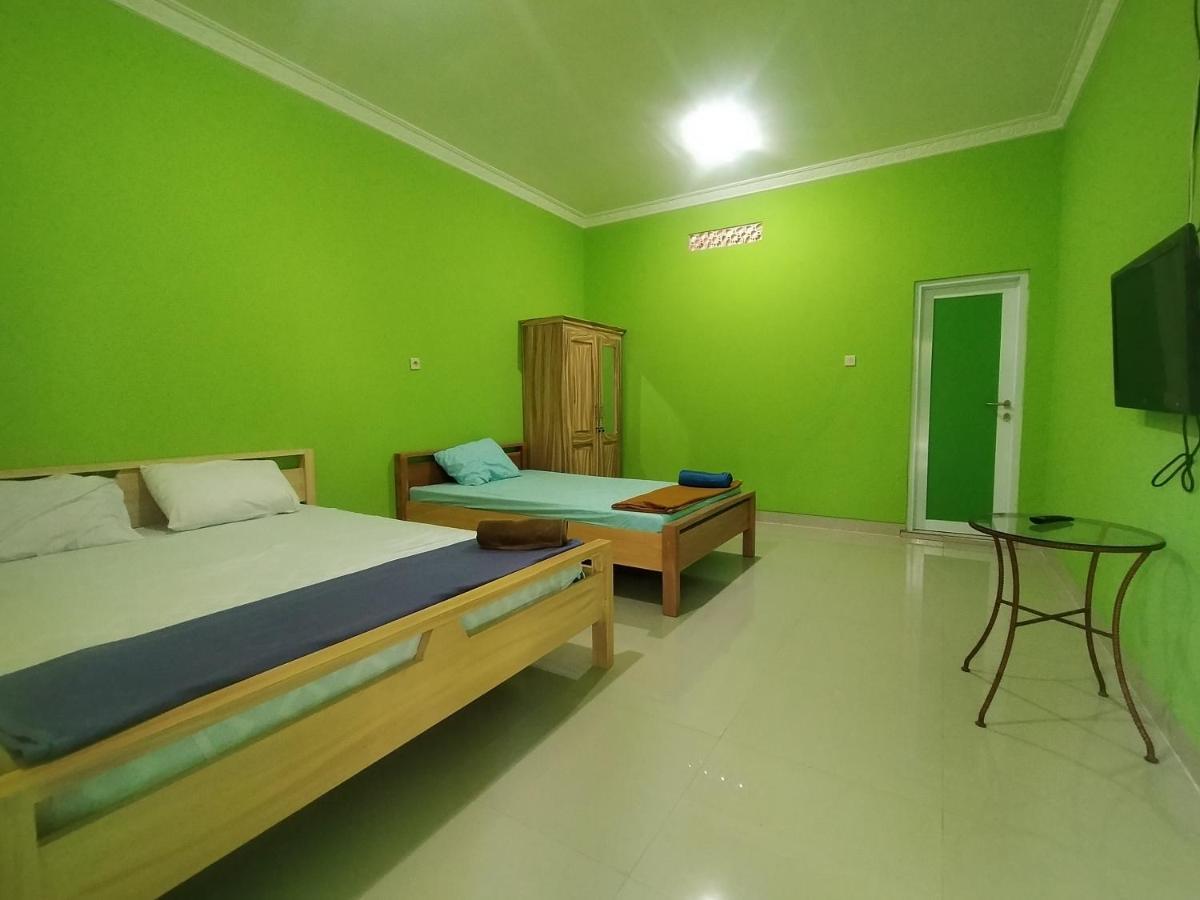 Villa Batu Tua Puncak Mitra Reddoorz Богор Экстерьер фото