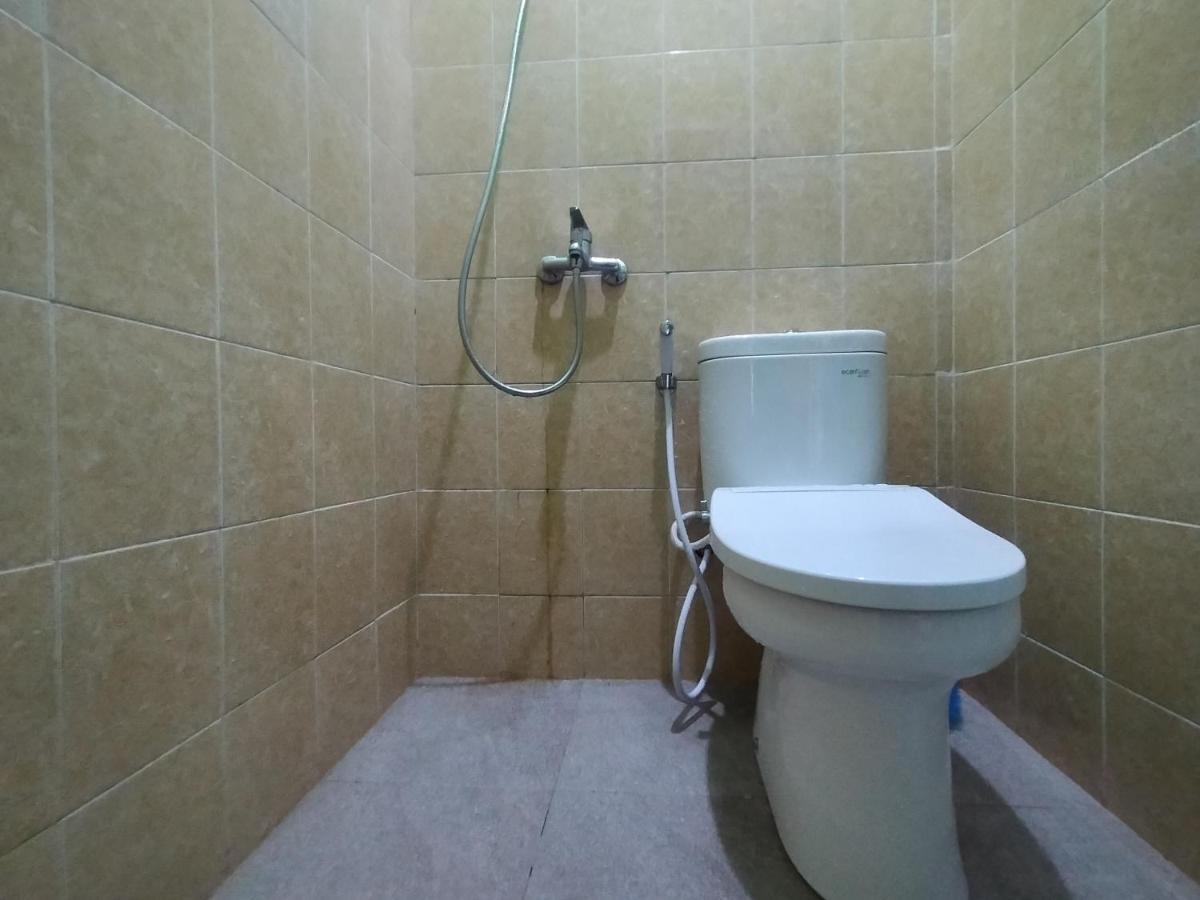 Villa Batu Tua Puncak Mitra Reddoorz Богор Экстерьер фото