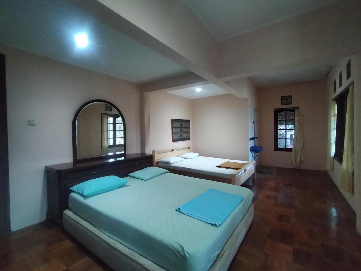 Villa Batu Tua Puncak Mitra Reddoorz Богор Экстерьер фото